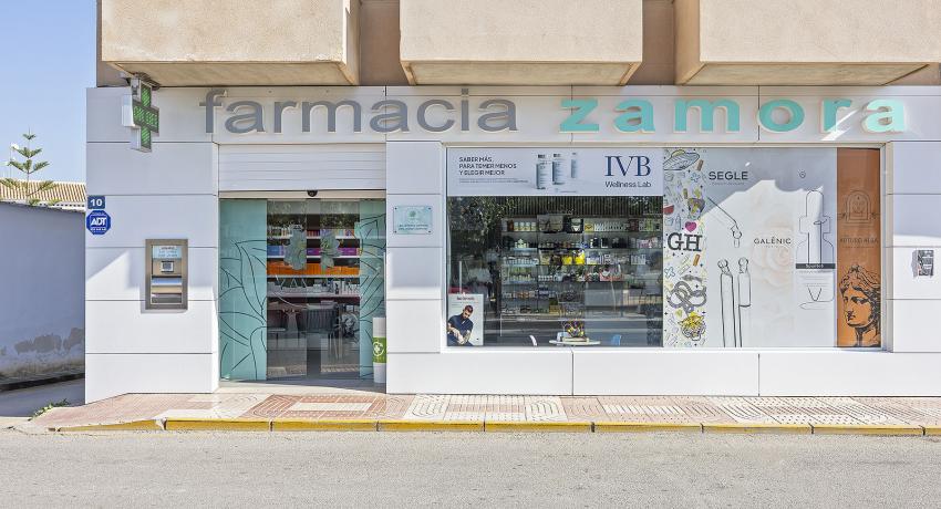 Fachada Farmacia Zamora de Molins