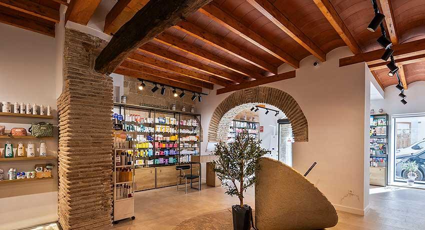 DISEÑO FARMACIA MARA FERRER