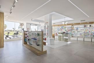 Diseño de Farmacia Laguna Rosa