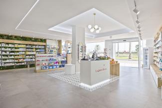 Diseño de Farmacia Laguna Rosa