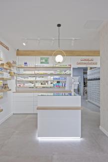 Diseño de Farmacia Laguna Rosa