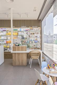 Diseño de Farmacia Zamora de Molins