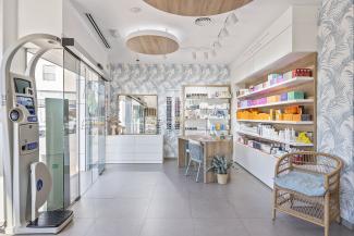 Diseño de Farmacia Zamora de Molins