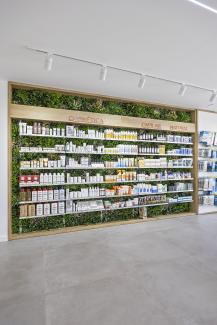 Diseño de Farmacia Laguna Rosa