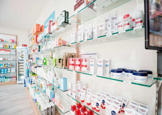 Diseño farmacia Victoria Alvarez Diseño farmacia Victoria Alvarez