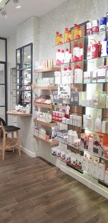 Diseño farmacia Hours