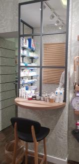 Diseño farmacia Hours