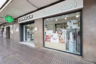 Fachada Farmacia Plana Lledó
