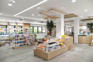 Diseño de interior Farmacia Miralles