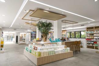 Diseño de interior Farmacia Miralles