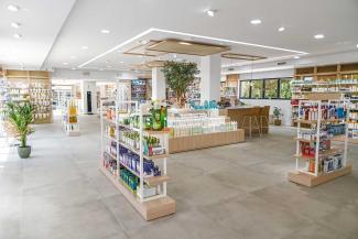 Diseño de interior Farmacia Miralles