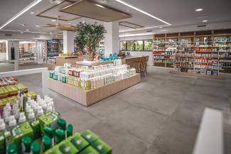 Diseño de interior Farmacia Miralles