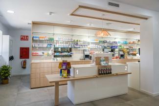 Diseño de interior Farmacia Miralles