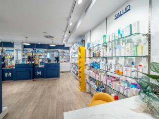 Diseño interior Farmacia Marin Vidal Villalba  (Lugo)