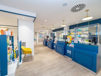 Diseño interior Farmacia Marin Vidal Villalba  (Lugo)