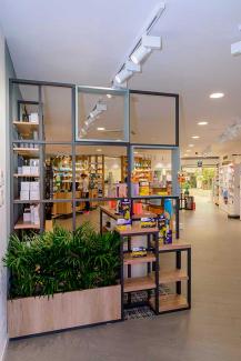 Diseño de Farmacia Bulevar