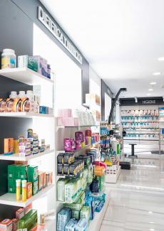 Diseño de farmacia Antonio Sánchez Merino