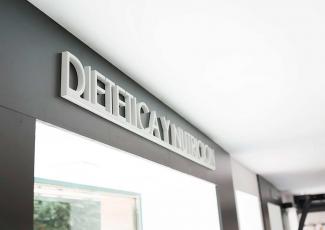 Diseño de farmacia Antonio Sánchez Merino