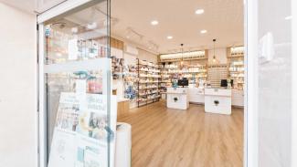 Entrada Farmacia Paloma Pérez