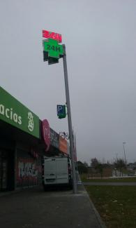 Cruz de farmacia modelo Mara