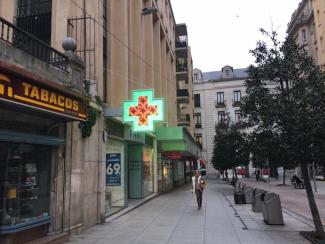 Cruz de farmacia modelo Mara