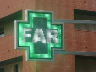 Cruz personalizada para farmacia