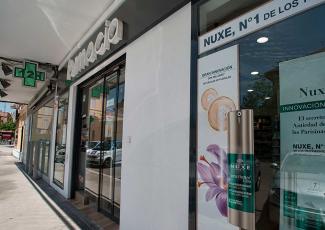 Diseño de farmacia Font de Mora