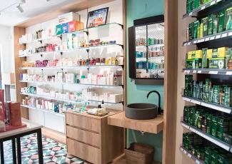 Diseño de farmacia Font de Mora