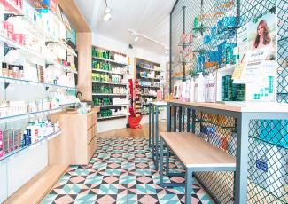 Diseño de farmacia Font de Mora