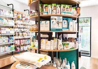 Diseño de farmacia Font de Mora