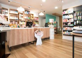 Diseño de farmacia Font de Mora