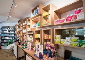 Diseño de farmacia Font de Mora