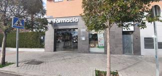 Diseño de Farmacia Ana Cruz Fachada
