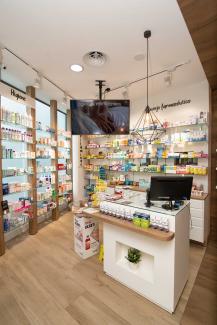 Diseño de Farmacia Ana Cruz Interior
