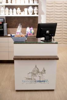 Diseño de Farmacia El Muro