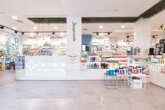 Diseño  interior Farmacia Renedo de Piélagos