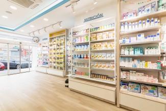 Interior de Farmacia Valdavia