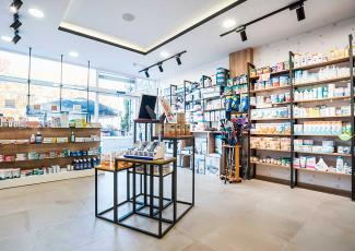 Diseño Farmacia Rocío Pérez Lamuedra