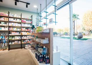 Diseño Farmacia Rocío Pérez Lamuedra