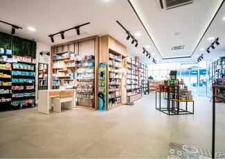 Diseño Farmacia Rocío Pérez Lamuedra