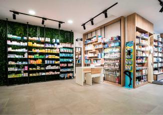 Diseño Farmacia Rocío Pérez Lamuedra