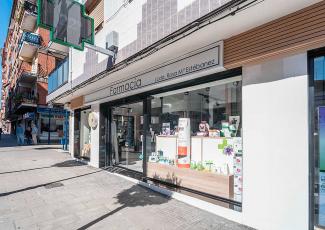 Diseño Farmacia Rosa María Estebanez