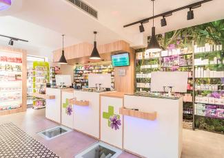 Diseño Farmacia Rosa María Estebanez