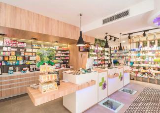 Diseño Farmacia Rosa María Estebanez