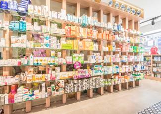 Diseño Farmacia Rosa María Estebanez